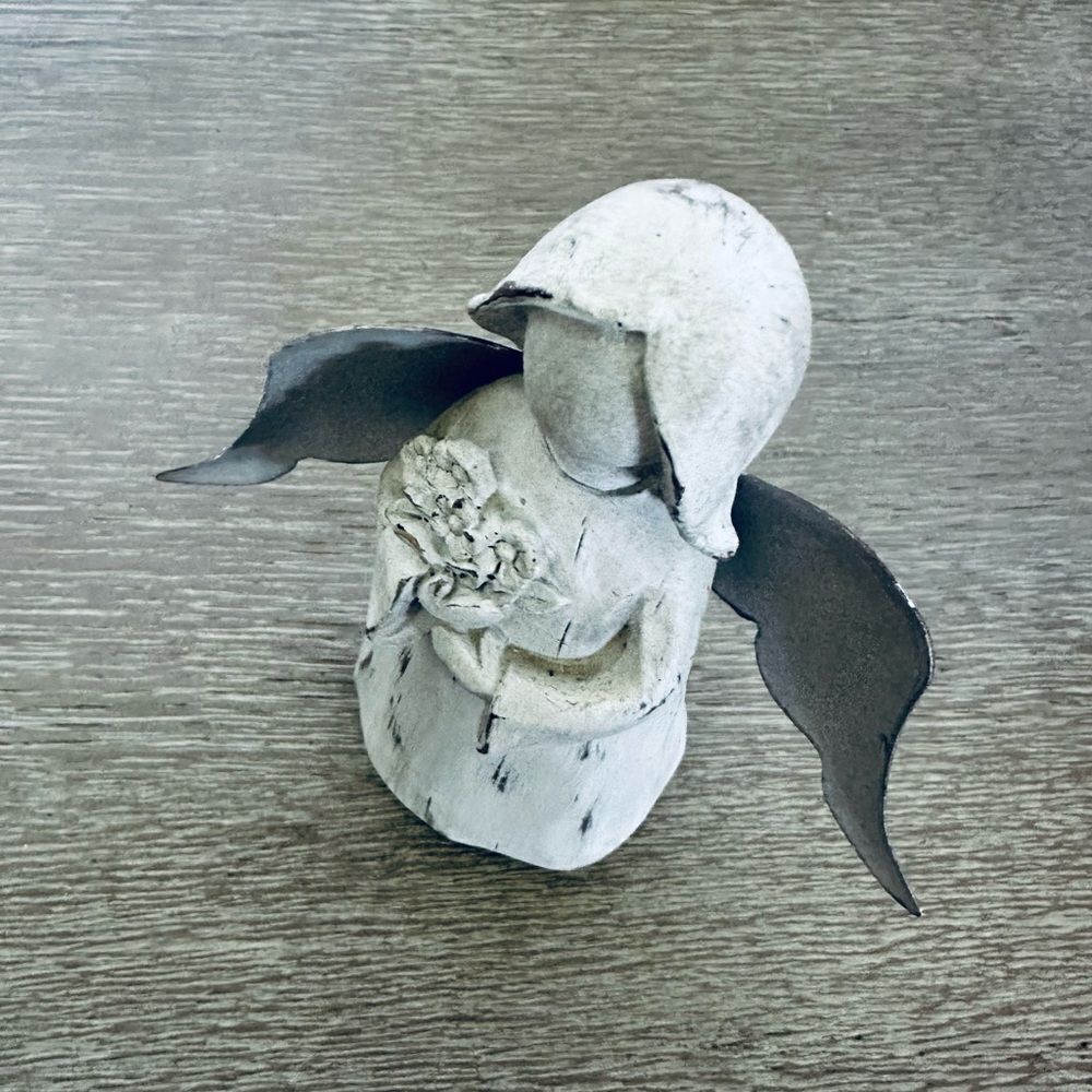 Rustic Wood Angel Metal Wings Floral Decor Figurine - Picture 3 of 4